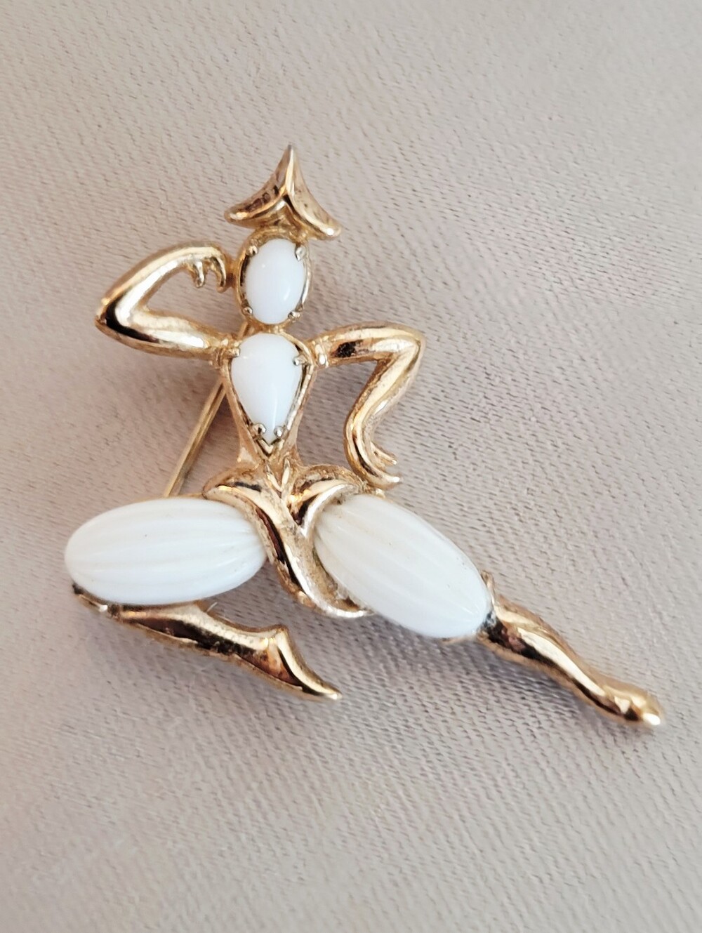 Vintage | TRIFARI | Alfred Phillip | 1950's | Beau Belles | Siam Dancer | Brooch